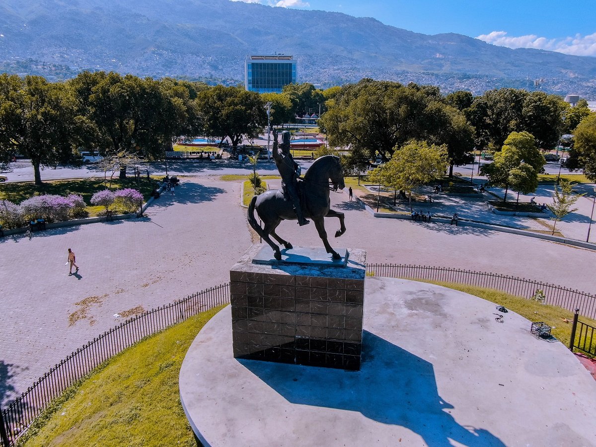 Les 6 termes qui définissent la République d’Haïti Les 6 termes qui définissent la République d’Haïti